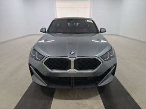 Used 2025 BMW X2 xDrive28i AWD/4WD image 1
