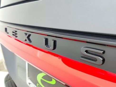 Used 2025 Lexus GX 550 550 Premium w/ Accessory Package (2T) image 16