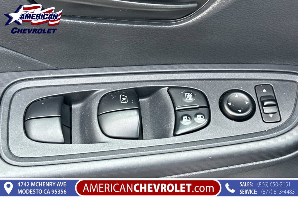 Used 2024 Nissan Versa S FWD image 12