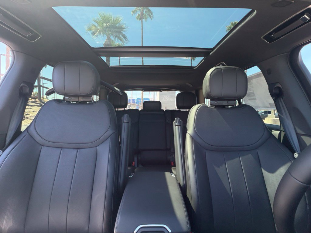 New 2026 Land Rover Range Rover SE AWD/4WD image 7