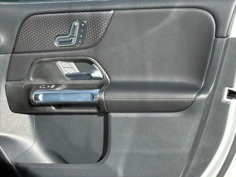 New 2026 Mercedes-Benz GLB 250 4MATIC image 25