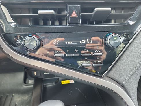 Used 2023 Toyota Camry XLE w/ Navigation Package image 16