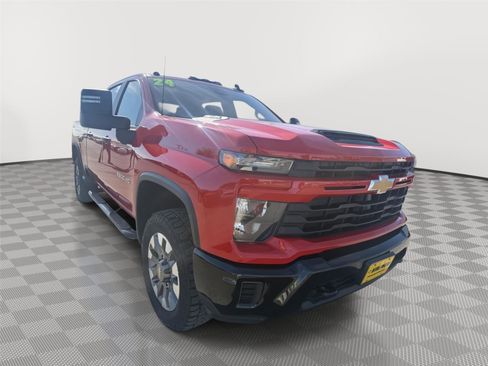 Used 2024 Chevrolet Silverado 2500 Custom w/ Custom Value Package AWD/4WD image 8