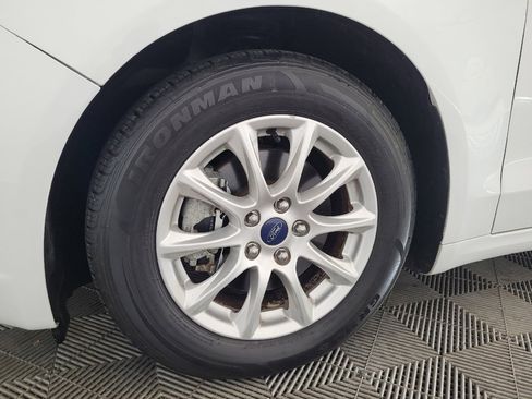 Used 2018 Ford Fusion S FWD image 31