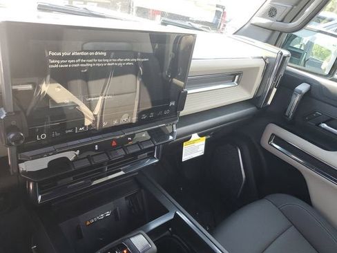 New 2026 GMC Hummer EV 4x4 Crew Cab image 27