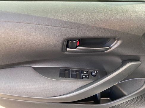 Used 2022 Toyota Corolla LE image 15