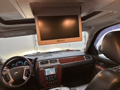 Used 2012 Chevrolet Tahoe LTZ image 29