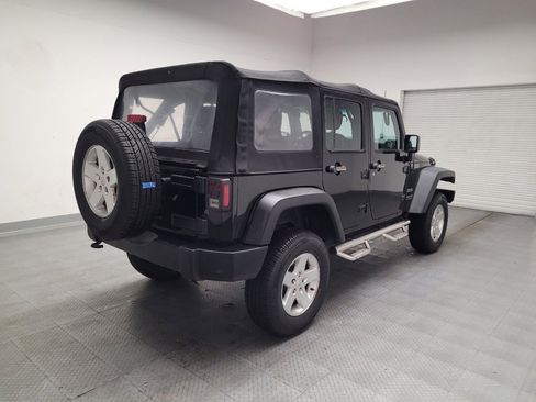 Used 2015 Jeep Wrangler Unlimited Sport w/ Connectivity Group AWD/4WD image 9