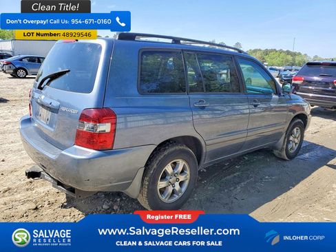 Used 2005 Toyota Highlander 4WD V6 w/ 3rd Row image 4