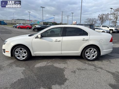 Used 2010 Ford Fusion SE image 3