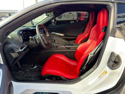 Used 2022 Chevrolet Corvette 1LT w/ Z51 Performance Package image 23