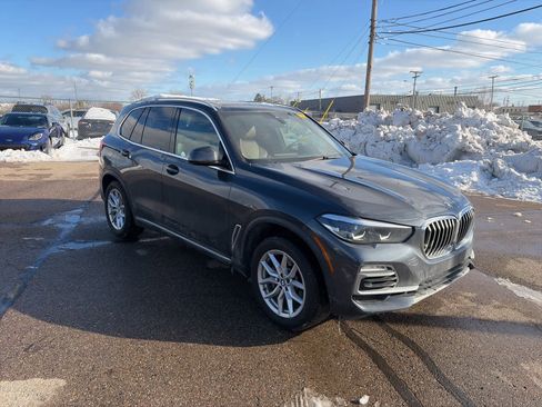 Used 2019 BMW X5 xDrive40i w/ Premium Package 2 image 4