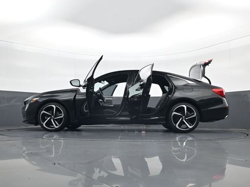 Used 2020 Honda Accord Sport image 34
