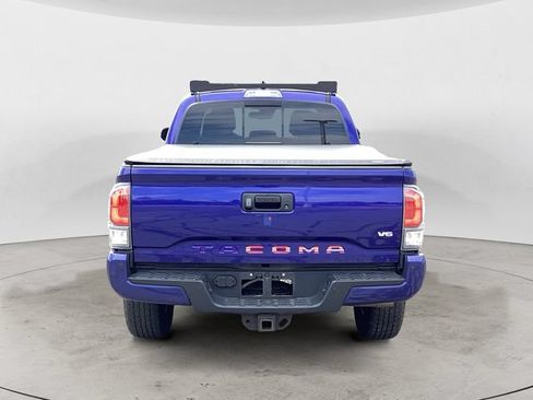 Used 2023 Toyota Tacoma TRD Off-Road w/ Technology Package AWD/4WD image 4
