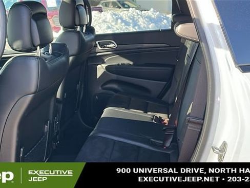 Used 2022 Jeep Grand Cherokee Laredo X image 23