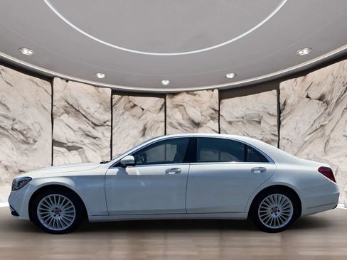 Used 2019 Mercedes-Benz S 560 Sedan image 5
