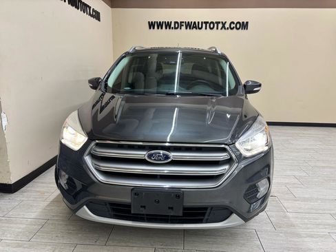 Used 2017 Ford Escape Titanium w/ Equipment Group 301A FWD image 2