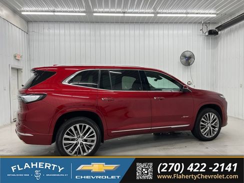 Used 2026 Buick Enclave Avenir w/ Super Cruise Package AWD/4WD image 2