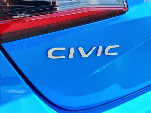 Used 2024 Honda Civic Sport image 29