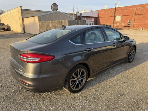 Used 2020 Ford Fusion SEL FWD image 5