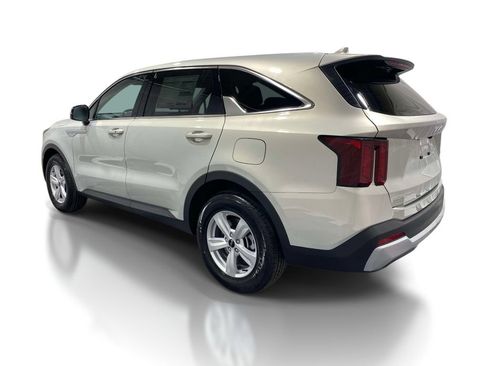 New 2026 Kia Sorento LX FWD image 2