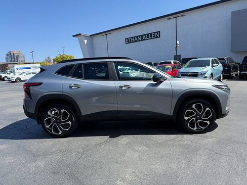 Used 2026 Chevrolet Trax RS w/ Driver Confidence Package FWD image 6