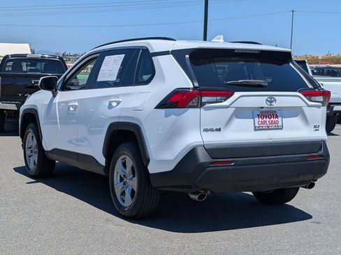 Used 2024 Toyota RAV4 XLE AWD/4WD image 12
