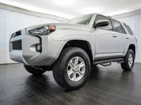 Used 2019 Toyota 4Runner SR5 RWD image 29
