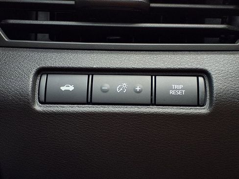 New 2025 Nissan Altima 2.5 SR image 21