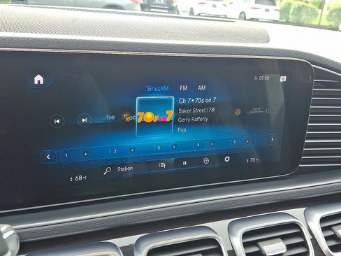 Used 2020 Mercedes-Benz GLE 350 4MATIC image 18