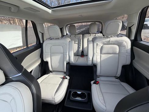 New 2026 Lincoln Aviator Reserve image 37