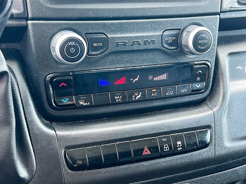 Used 2023 RAM ProMaster 3500 FWD image 27