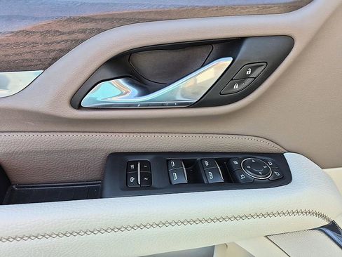 Used 2023 GMC Yukon Denali AWD/4WD image 13