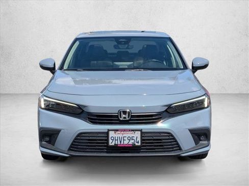 Used 2023 Honda Civic Touring image 2
