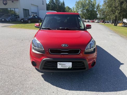 Used 2013 Kia Soul + FWD image 8