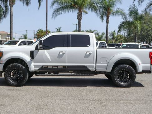 Used 2022 Ford F250 Lariat w/ Black Appearance Package AWD/4WD image 5