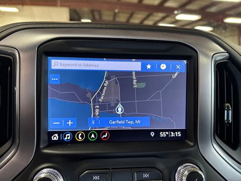 Used 2019 GMC Sierra 1500 SLT w/ SLT Premium Plus Package AWD/4WD image 23