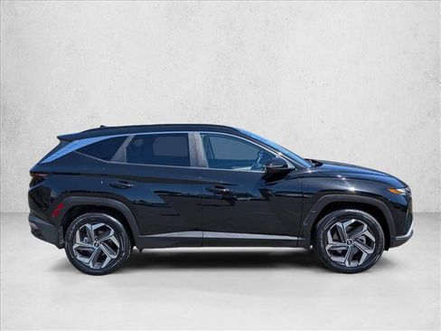 Used 2023 Hyundai Tucson SEL w/ Convenience Package AWD/4WD image 4