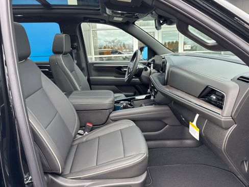 New 2026 Chevrolet Tahoe Premier w/ Sun And Tow Package AWD/4WD image 4