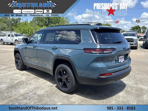 New 2026 Jeep Grand Cherokee L Limited w/ Limited Altitude Package RWD image 4