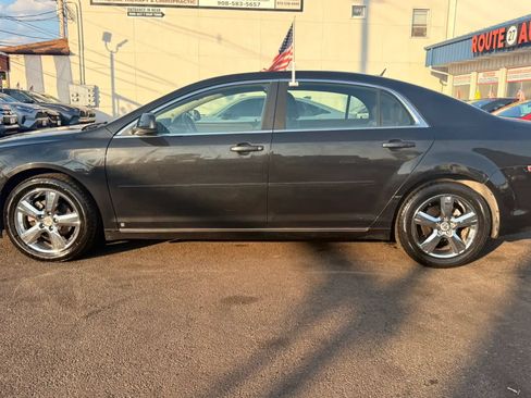 Used 2010 Chevrolet Malibu LT FWD image 10
