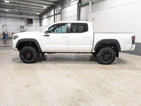 Used 2018 Toyota Tacoma TRD Pro image 6