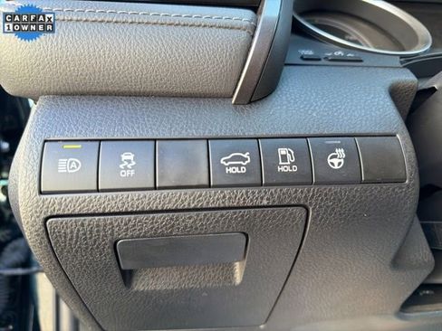 Used 2021 Toyota Camry XLE w/ Cold Weather Package image 23