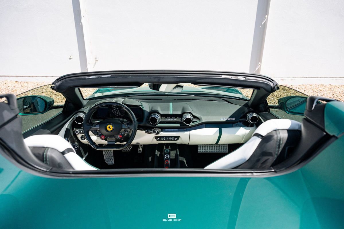 Used 2022 Ferrari 812 GTS RWD image 33