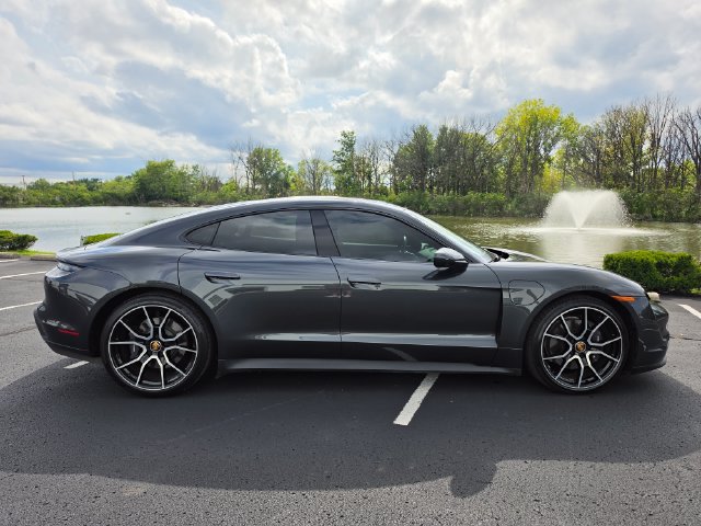 Used 2023 Porsche Taycan RWD image 6