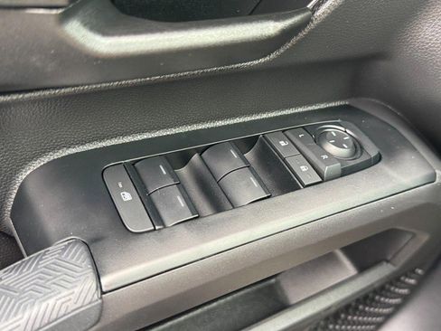 Used 2026 Toyota Tacoma SR AWD/4WD image 21