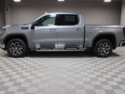 New 2026 GMC Sierra 1500 SLT w/ SLT Premium Plus Package AWD/4WD image 9