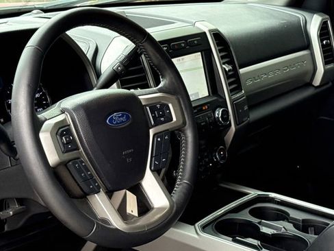 Certified 2021 Ford F250 Lariat w/ Lariat Value Package AWD/4WD image 18
