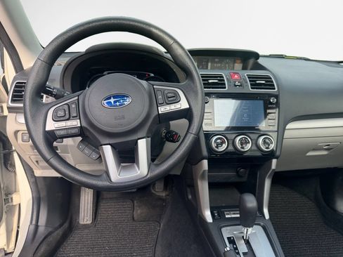 Used 2017 Subaru Forester 2.5i Premium AWD/4WD image 22