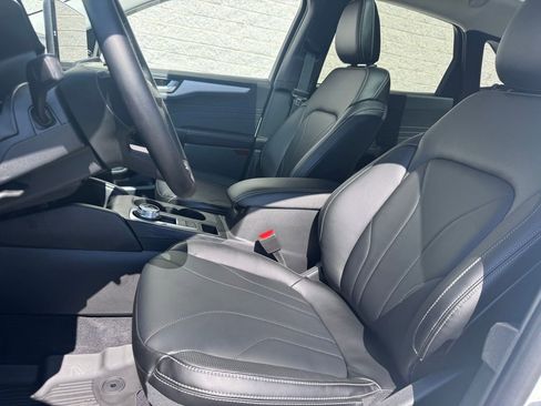 Used 2026 Ford Escape Platinum w/ Premium Technology Package AWD/4WD image 15